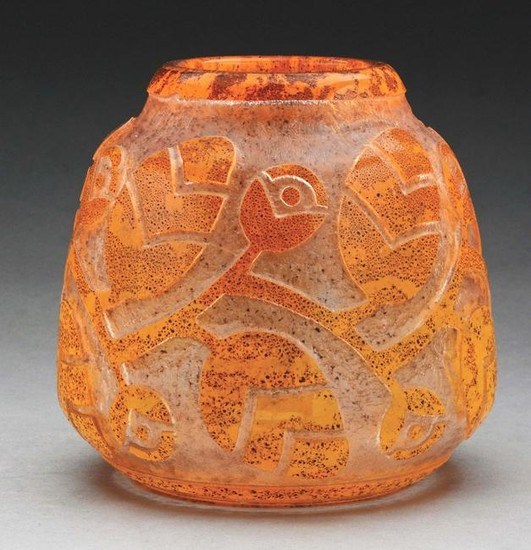 FRENCH ART DECO VASE ATTRIBUTED TO DAUM.
