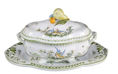 French Lallier Moustiers porcelain tureen