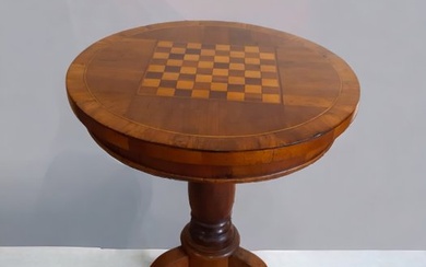 Games table - Veneered walnut wood with maple fillet