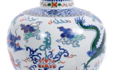 Good quality Chinese porcelain Doucai jar