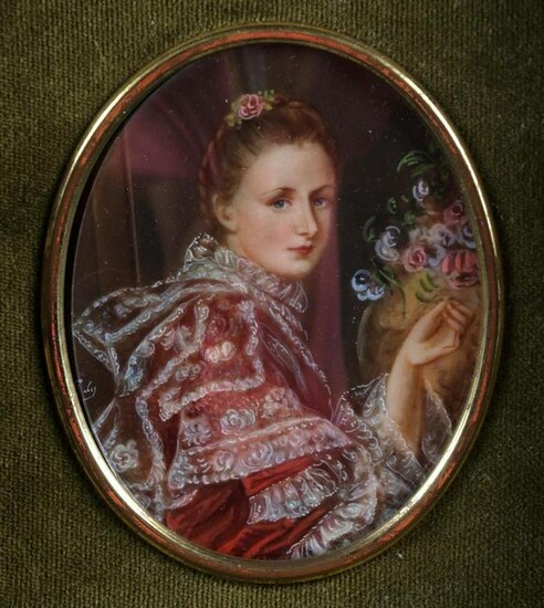 Hand-painted portrait miniature of a lady, 7 x 9 cm.