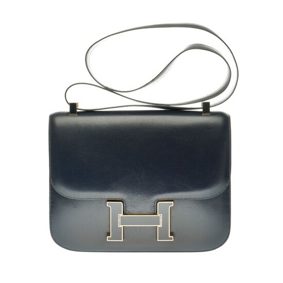 Hermès - Rare Constance en cuir box bleu marine avec boucle Constance en émail marine, garniture en métal Crossbody bag