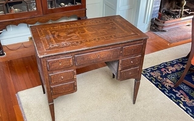 ITALIAN-CONTINENTAL MARQUETRY INLAID LADY'S DESK