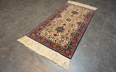 Isfahan - Carpet - 120 cm - 62 cm