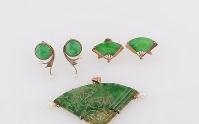 Jadeite Jade, Cultured Pearl, Yellow Gold Jewelry