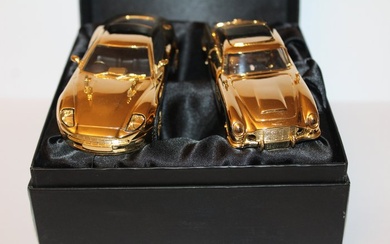 James Bond - Lot of 2 - Corgi Toys - 1:35 - Model Cars 40th Anniversary Twin Gold Plated Set - Goldfinger & Die Another Day