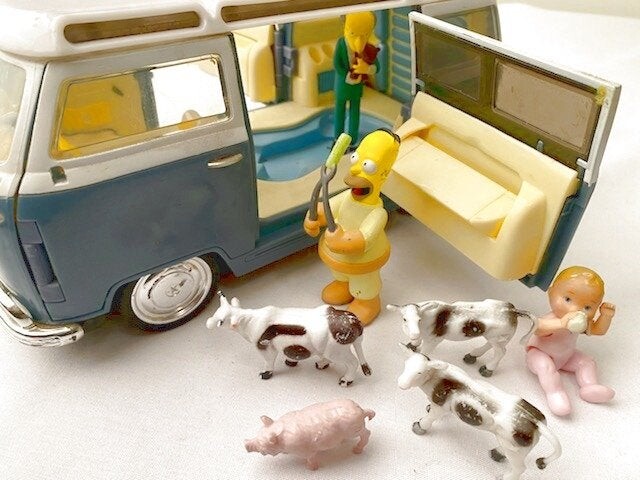 Lil Bratz VW/Camper Van with Toys & Simpson Characters