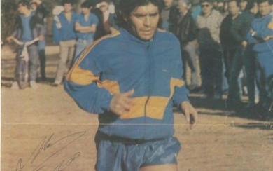 MARADONA DIEGO : (1960- ) Argentinean Footballer. Signed colour 10,5 x 16 poster by Maradona, remove...