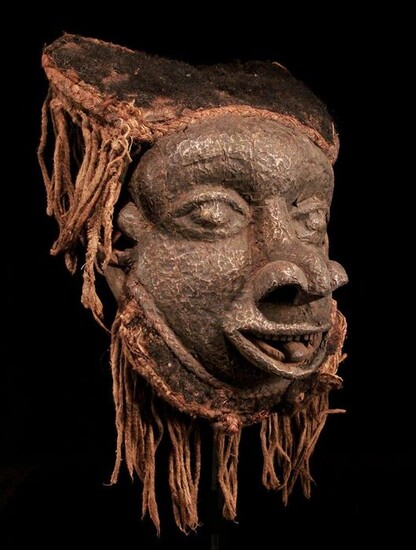 Mask - Metal, Wood, hair - Bamileke - Cameroon - 41 cm