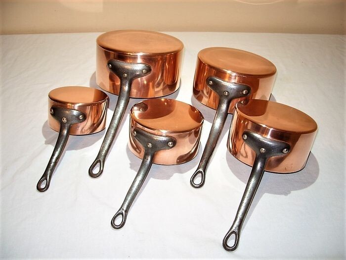 Metaux Ouvres Vesoul, Art et Cuisine - A decent set of 5 French pans (5) - Copper, cast iron