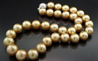 NO RESERVE PRICE - 18 kt. White gold - Necklace Rare South Sea pearls gold 15-12 mm luxury luster diamond ball clasp
