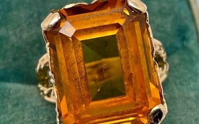 "NO RESERVE PRICE" - 18 kt. Yellow gold - Ring - 15.00 ct Citrine