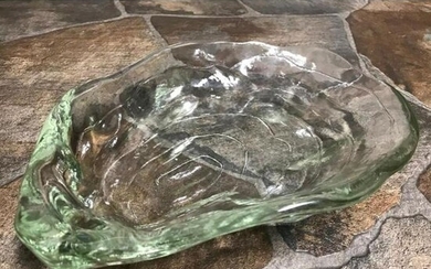 Ocean Beach Theme Pressed Glass Oyster Shell Form Bowl
