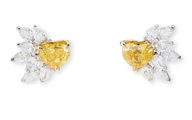 PAIR OF FANCY VIVID YELLOW DIAMOND AND DIAMOND EARRINGS | 1.03及1.01卡拉 心形 艷彩黃色鑽石 配 鑽石 耳環一對
