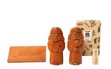 Paar Sennin-Figuren aus Holz. JAPAN, 20. Jh.