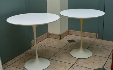 Pair of Eero Saarinen for Knoll Side Tables
