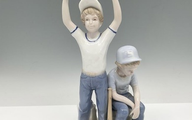 Paul Sebastian Porcelain Figurine, Home Run