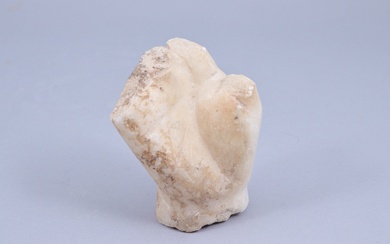 Probablement Smyrne ou ses environs Fragment de main en marbre provenant d’une statue romaine grandeur...