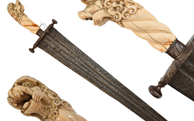 Rare Cinquedea type Sword, 16-17th Century, Italy.
