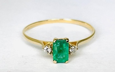 Ring 18 kt gold Emerald - Diamond