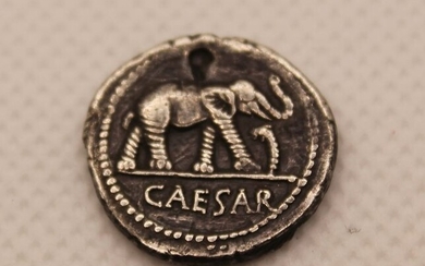 Roman Republic (Imperatorial). Julius Caesar. AR Denarius,mint moving with Caesar, AD 49-48