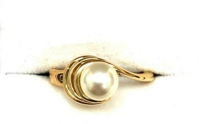 Size 7 Pearl In 18KTGP Yellow Gold Electroplate Finish Ring