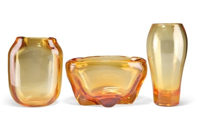 THREE PIECES OF WHITEFRIARS GOLDEN AMBER GLASS