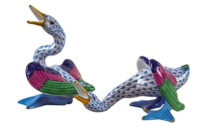 TWO ASSORTED HEREND PORCELAIN SWANS
