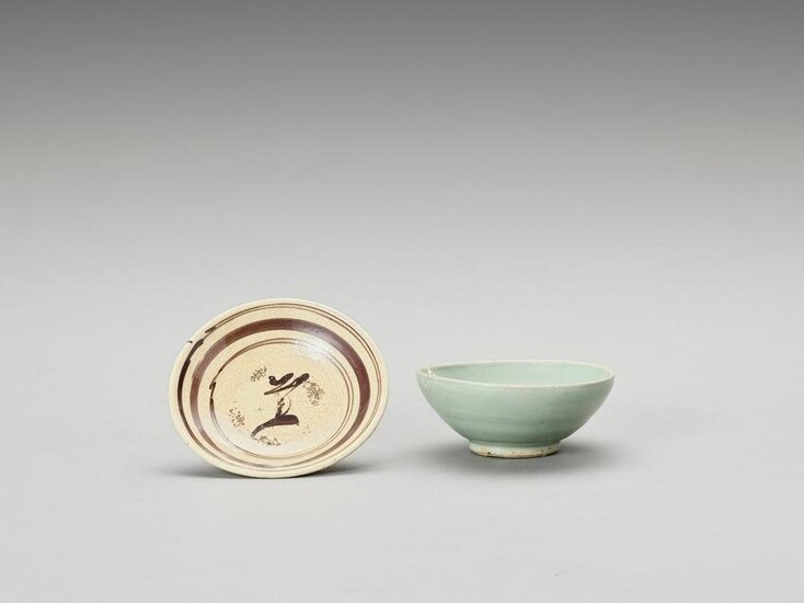 TWO CIZHOU AND LONGQUAN POTTERY BOWLS, SONG TO MING