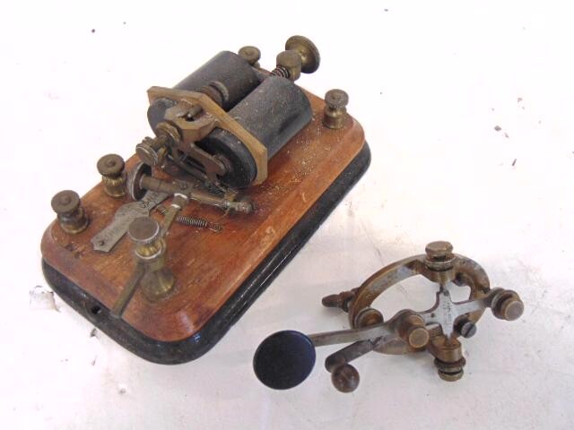 Telegraph key and sounder / receiver, J. Bunnell & Co.