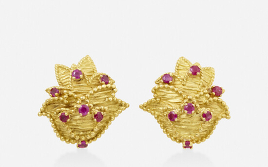 Tiffany & Co., Ruby and gold earrings