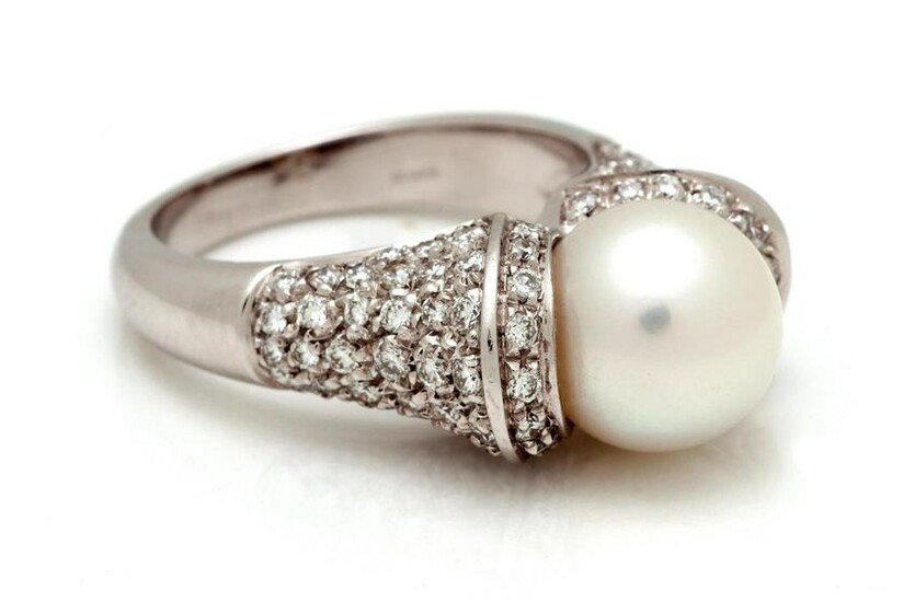 White gold fancy ring, 18 kt, set with pearl and