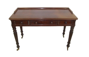 William IV Mahogany Side Table on turned & carved supports w...