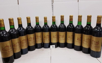 12 bottles château FONREAUD 1970 Listrac labels and impeccable levels.