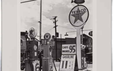 ABBOTT, BERENICE (1898-1991) Texaco Gasoline Station Tremont Avenue & Dock Street, Bronx