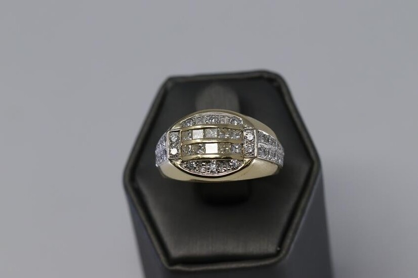 14Kt Men's Diamond Ring