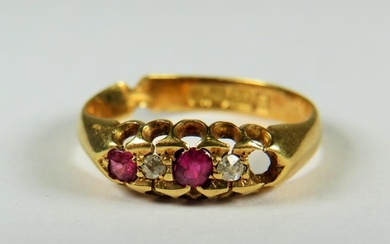 18ct Yellow Gold Ring set with two Rubies and Two Diamonds. ...