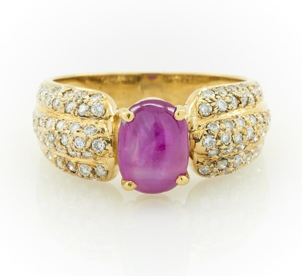 18k Yellow gold, pink sapphire & pave diamond ring