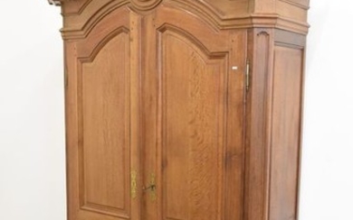 18th century oak cupboard
