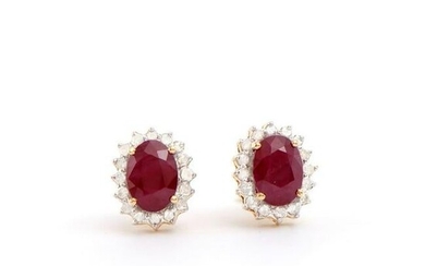 2.31 CTS CERTIFIED DIAMONDS & AFRICAN RUBY 14K YELLOW