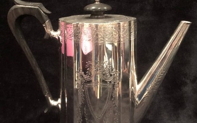 Great British 19th-20th Century (Époque Edward VII 1901-1910) Coffe Pot - Silver plated