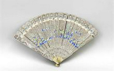 Brisé fan with filigree openwork ornamentation