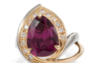 5.70ct Garnet and Diamond Ring