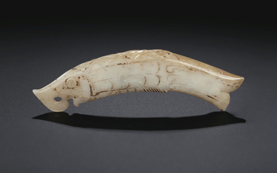A WHITE AND BEIGE JADE FISH-FORM PENDANT, LATE SHANG-EARLY WESTERN ZHOU DYNASTY, 11TH-10TH CENTURY BC