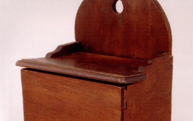 A Good Late 18th Century Pennsylvania Walnut Box