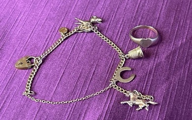 9CT GOLD BRACELET WITH CHARMS, TOGETHER WITH 9CT GOLD HEARTS...