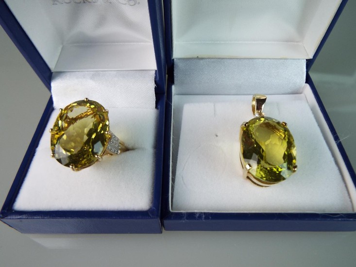 9ct Yellow gold ring set with Brazillian Ovro verde quartz r...