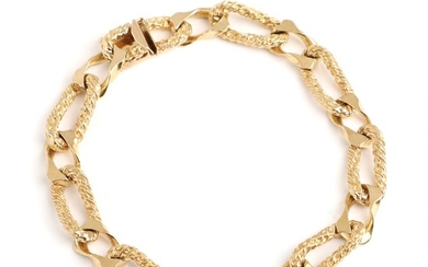 A 14k gold bracelet. L. 21.5 cm. Weight app. 33 g.