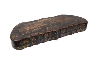 A CHINESE QIN MUSICAL INSTRUMENT CASED IN A BLACK LACQUER BOX AND COVER 十九至二十世紀 古琴