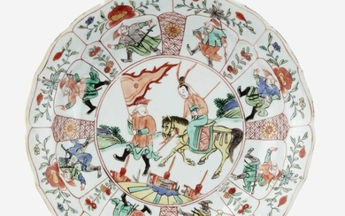 A Chinese famille verte "Mu Guyiying" dish 五彩“穆桂英”瓷盘 circa 约 1700-1725